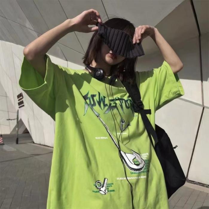 绿色系穿搭，清新自然显气质